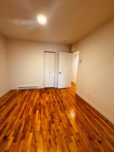 12581 Pointe-aux-trembles
