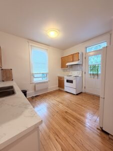 2135 Bould Edouard Montpetit - Appt 5