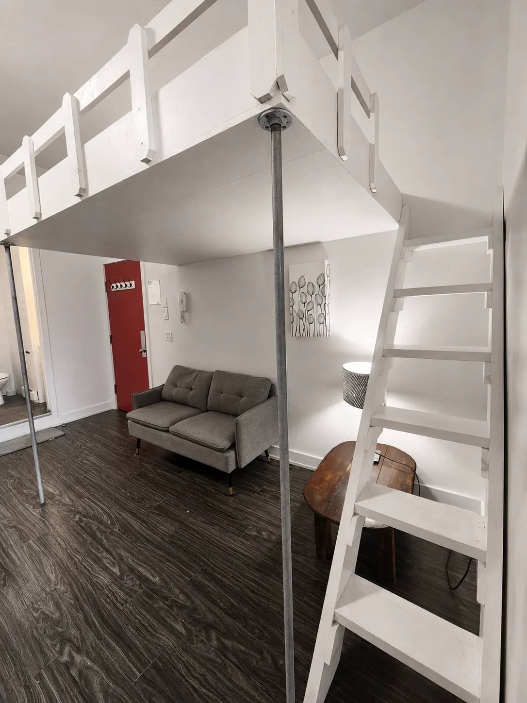 Joli studio mezzanine meublé et tout inclus à Montréal – Berri/UQAM — photo 2