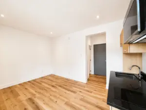 8615 rue Hochelaga, appt 202