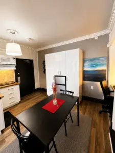1659 rue St Hubert, appt 13
