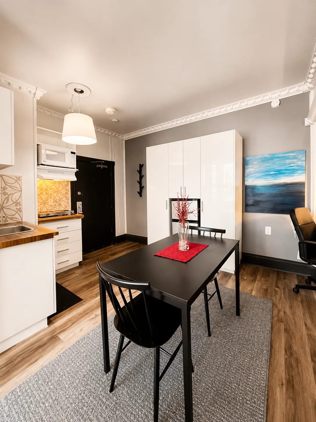 Grand studio meublé spacieux et tout inclus à Montréal – Berri/UQAM — photo 2
