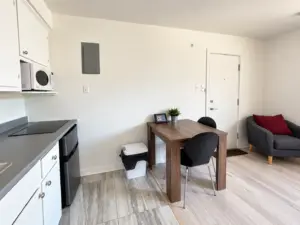 5187 Berri, appt 24
