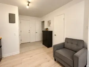 5187 Berri, appt 12